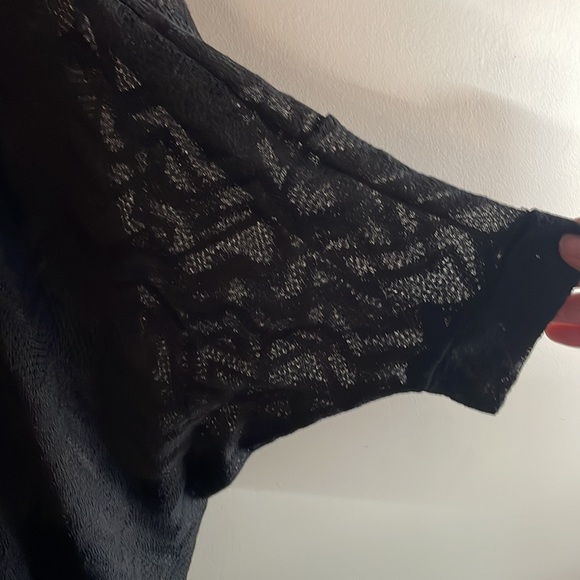 Black Cardigan with chevron pattern - Picture 3 of 3